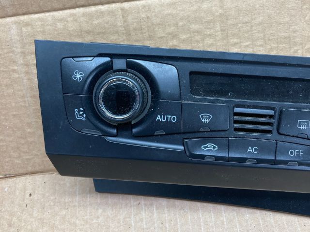 bontott AUDI A4 B8 Fűtéskapcsoló (digit klímás)