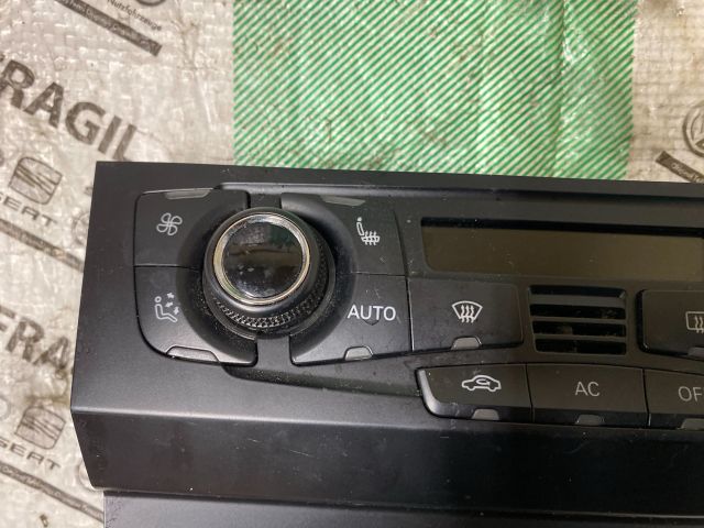 bontott AUDI A4 B8 Fűtéskapcsoló (digit klímás)