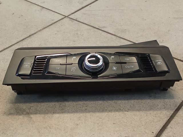 bontott AUDI A4 B8 Fűtéskapcsoló (digit klímás)