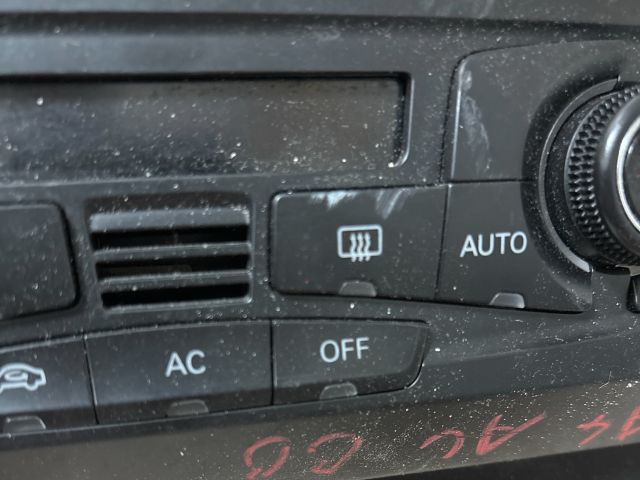 bontott AUDI A4 B8 Fűtéskapcsoló (digit klímás)