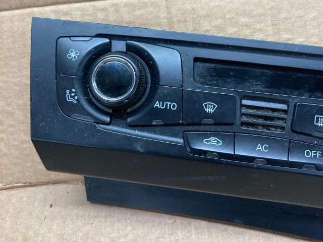 bontott AUDI A4 B8 Fűtéskapcsoló (digit klímás)