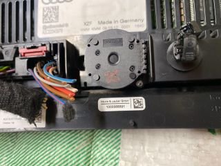 bontott AUDI A4 B8 Fűtéskapcsoló (digit klímás)