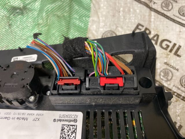 bontott AUDI A4 B8 Fűtéskapcsoló (digit klímás)