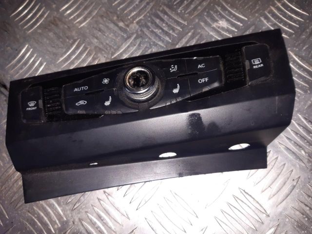 bontott AUDI A4 B8 Fűtéskapcsoló