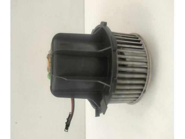 bontott AUDI A4 B8 Fűtőmotor (Klímás)