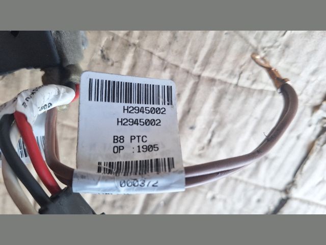 bontott AUDI A4 B8 Fűtőradiátor (Elektromos)