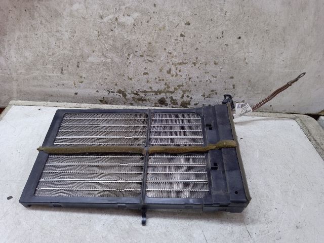 bontott AUDI A4 B8 Fűtőradiátor (Elektromos)