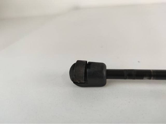 bontott AUDI A4 B8 Gázrugós Kitámasztó Teleszkóp Motorháztető