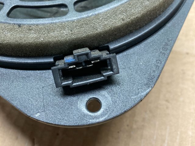 bontott AUDI A4 B8 Hangszóró (Pozíciófüggetlen)