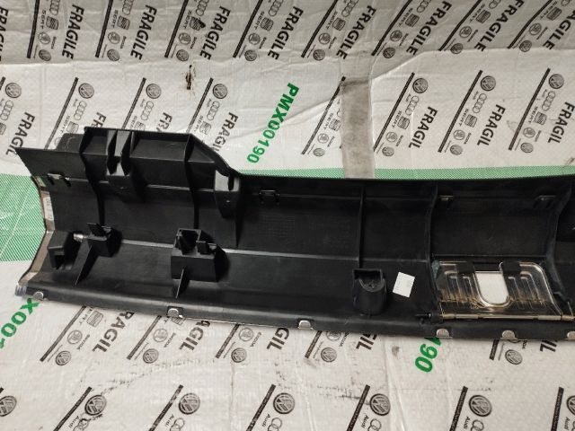 bontott AUDI A4 B8 Hátfal Burkolat