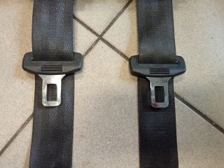 bontott AUDI A4 B8 Hátsó Biztonsági Öv Szett