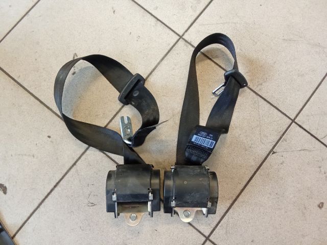 bontott AUDI A4 B8 Hátsó Biztonsági Öv Szett