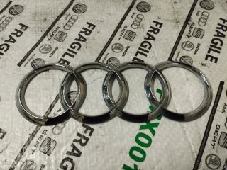 bontott AUDI A4 B8 Hátsó Embléma