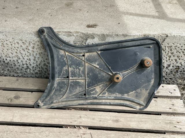 bontott AUDI A4 B8 Hátsó Fenéklemez