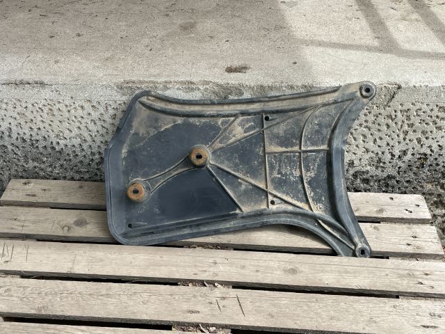 bontott AUDI A4 B8 Hátsó Fenéklemez