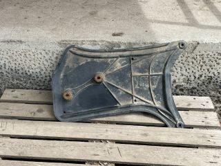 bontott AUDI A4 B8 Hátsó Fenéklemez