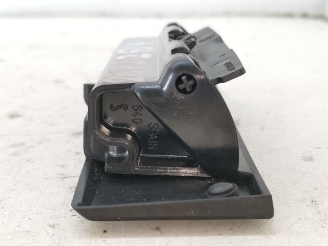 bontott AUDI A4 B8 Hátsó Hamutartó