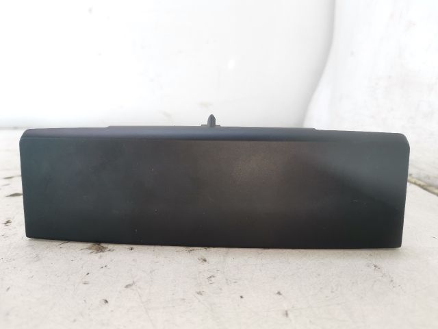 bontott AUDI A4 B8 Hátsó Hamutartó