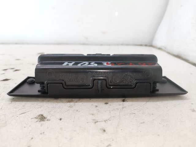 bontott AUDI A4 B8 Hátsó Hamutartó