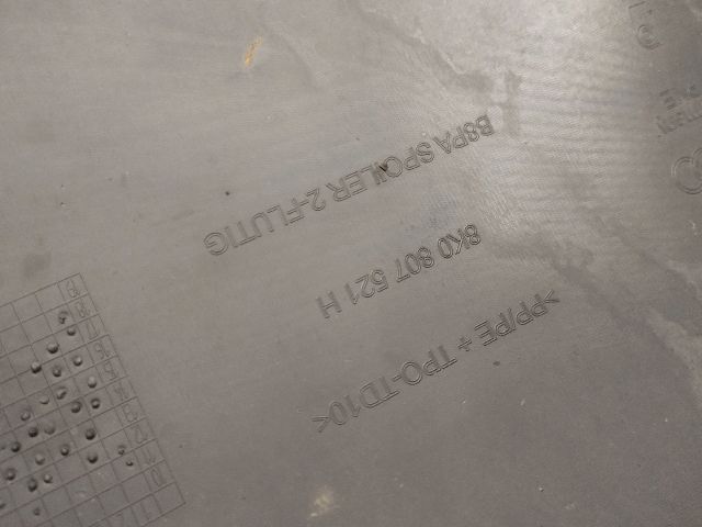 bontott AUDI A4 B8 Hátsó Koptató