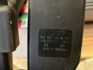 bontott AUDI A4 B8 Hátsó középső Biztonsági Öv Csat