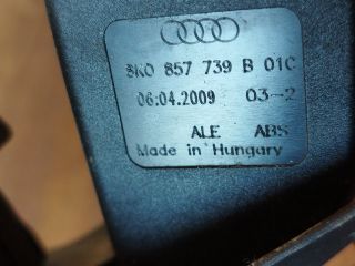 bontott AUDI A4 B8 Hátsó középső Biztonsági Öv Csat