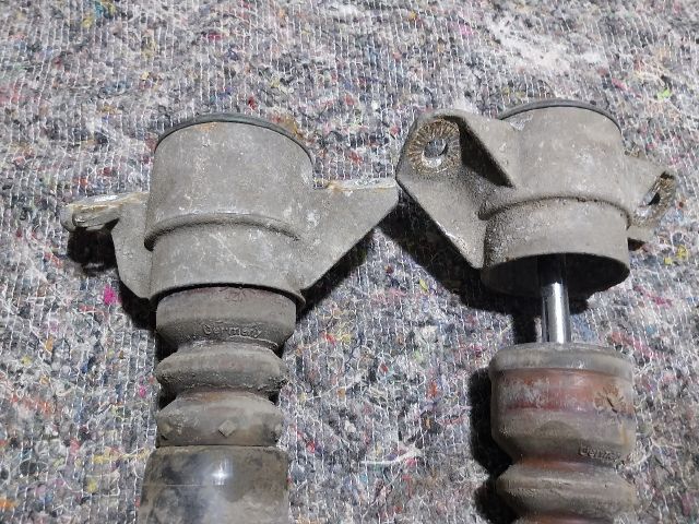 bontott AUDI A4 B8 Hátsó Lengéscsillapító (Pozíciófüggetlen)