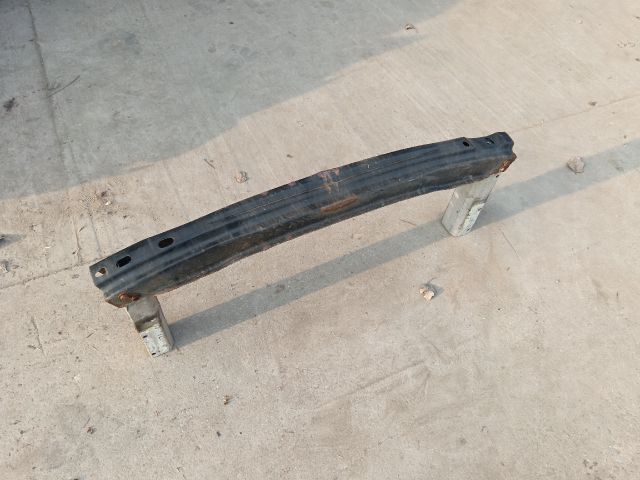 bontott AUDI A4 B8 Hátsó Lökhárító Merevítő (Fém)