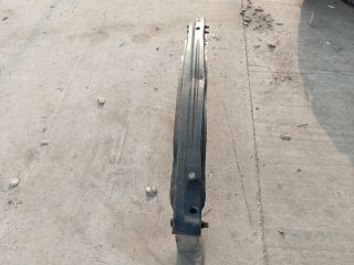 bontott AUDI A4 B8 Hátsó Lökhárító Merevítő (Fém)