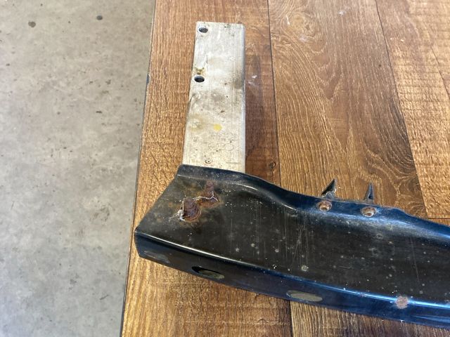 bontott AUDI A4 B8 Hátsó Lökhárító Merevítő (Fém)