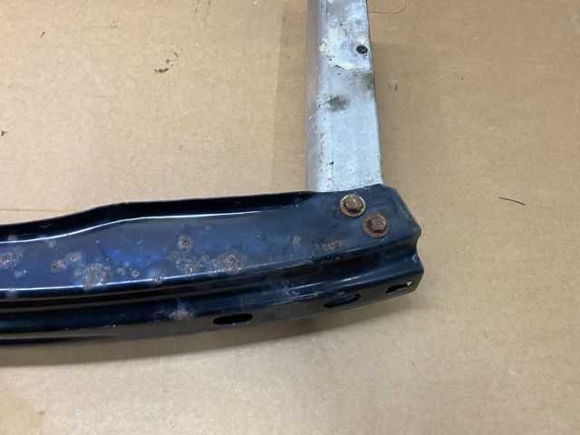 bontott AUDI A4 B8 Hátsó Lökhárító Merevítő (Fém)