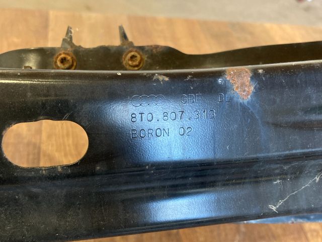 bontott AUDI A4 B8 Hátsó Lökhárító Merevítő (Fém)