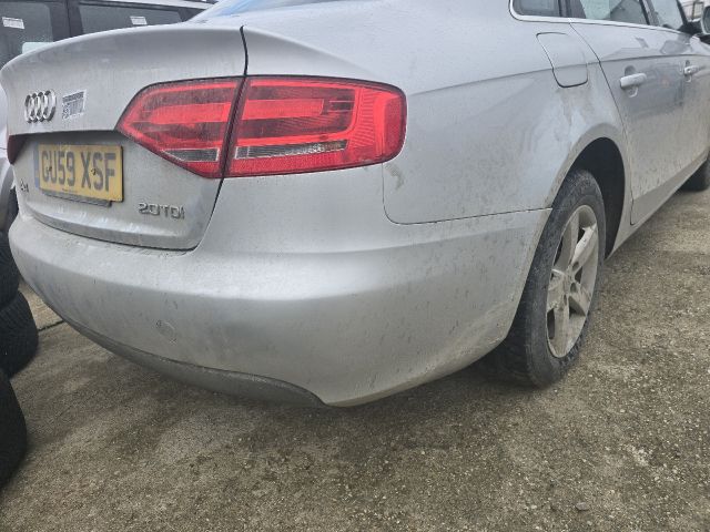 bontott AUDI A4 B8 Hátsó Lökhárító (Üresen)