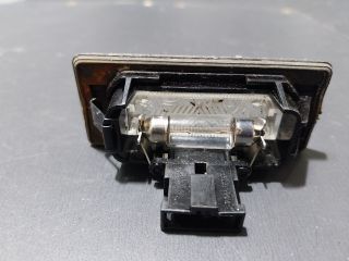 bontott AUDI A4 B8 Hátsó Rendszámtábla Világítás