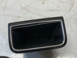 bontott AUDI A4 B8 Hátsó Tároló Rekesz