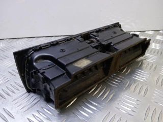 bontott AUDI A4 B8 Hűtőrács