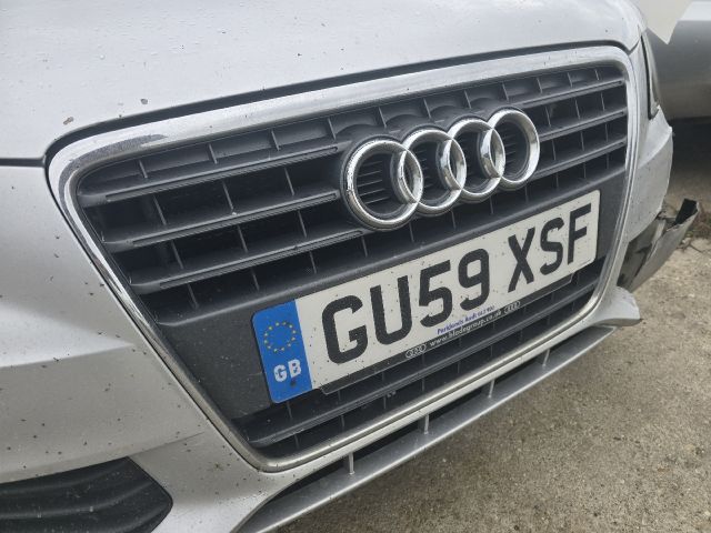 bontott AUDI A4 B8 Hűtőrács