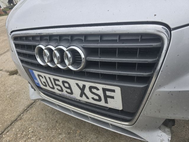 bontott AUDI A4 B8 Hűtőrács