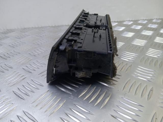 bontott AUDI A4 B8 Hűtőrács