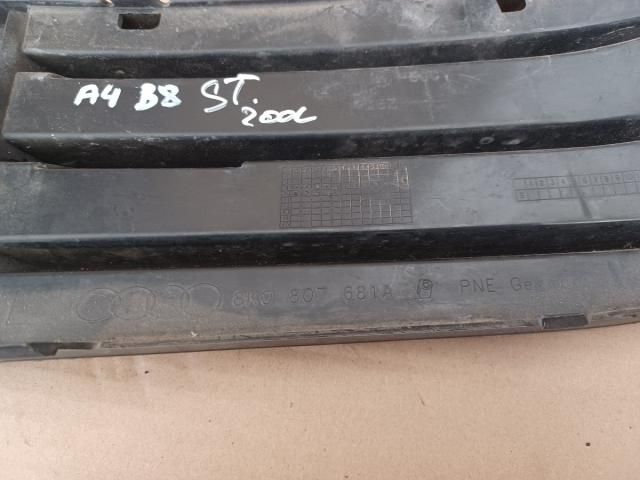 bontott AUDI A4 B8 Hűtőrács