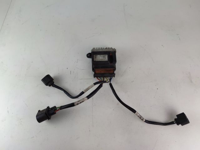 bontott AUDI A4 B8 Hűtőventilátor Elektronika