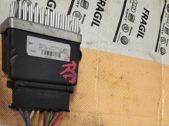 bontott AUDI A4 B8 Hűtőventilátor Elektronika
