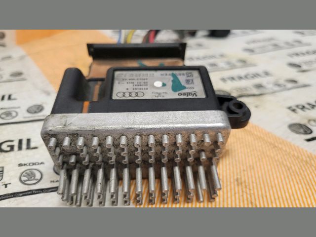 bontott AUDI A4 B8 Hűtőventilátor Elektronika