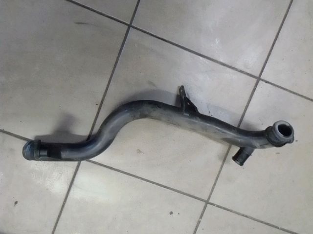 bontott AUDI A4 B8 Hűtővíz Elosztó Cső