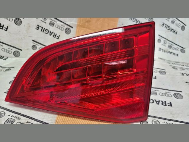 bontott AUDI A4 B8 Jobb Belső Hátsó Lámpa
