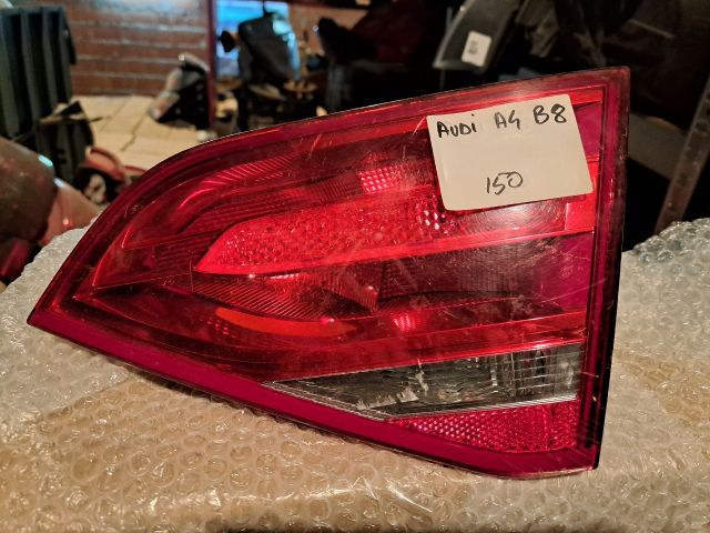 bontott AUDI A4 B8 Jobb Belső Hátsó Lámpa