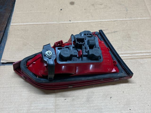 bontott AUDI A4 B8 Jobb Belső Hátsó Lámpa