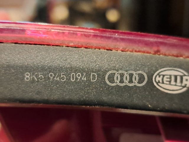 bontott AUDI A4 B8 Jobb Belső Hátsó Lámpa