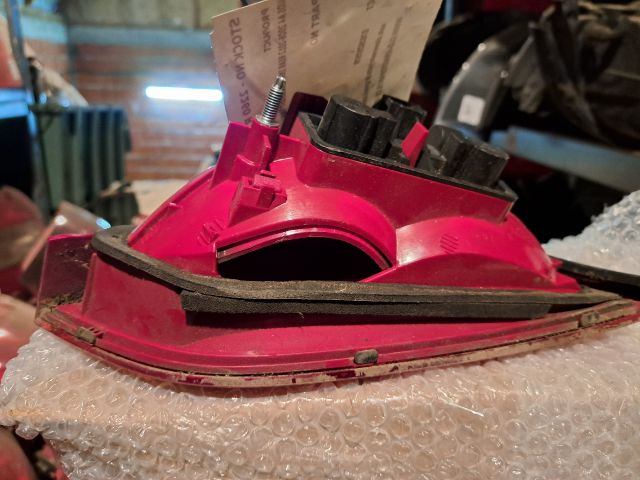 bontott AUDI A4 B8 Jobb Belső Hátsó Lámpa