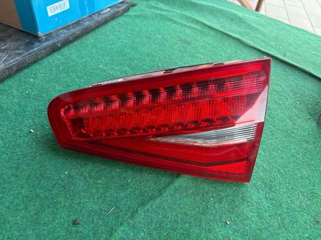 bontott AUDI A4 B8 Jobb Belső Hátsó Lámpa